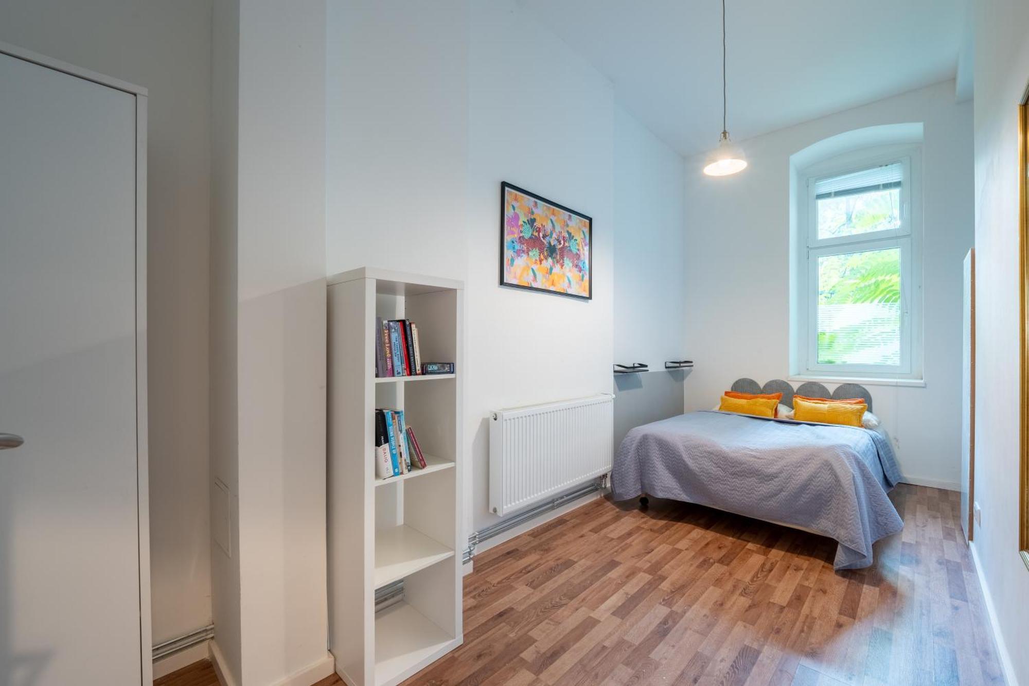 Modern, Flat With Workspace